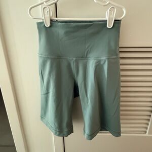 Lululemon Athletica Green Bike Shorts High-Waisted Stretch